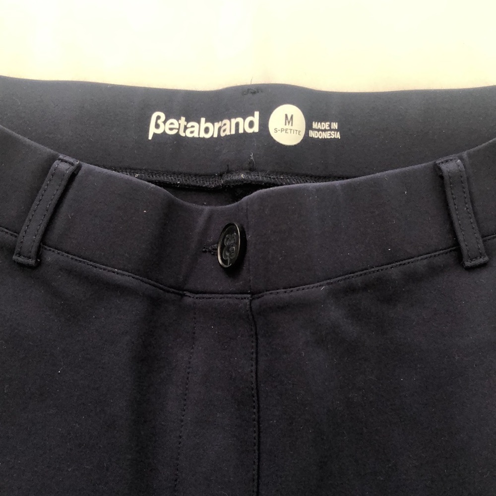 Betabrand yoga style medium S petite pants in navy w belt loops & faux pockets - Picture 2 of 6